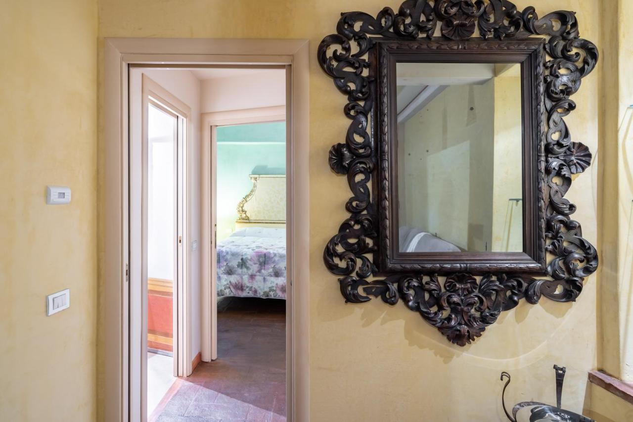 Le Chateau Franciacorta - By Host4U Apartman Colombaro  Kültér fotó