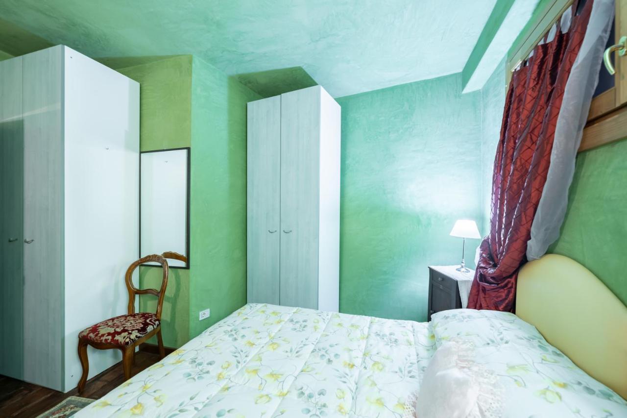 Le Chateau Franciacorta - By Host4U Apartman Colombaro  Kültér fotó