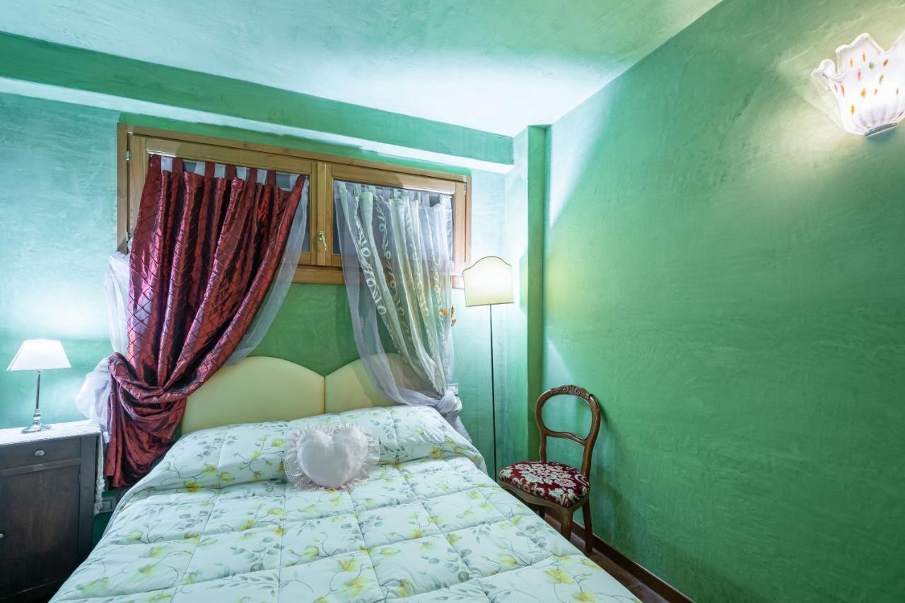 Le Chateau Franciacorta - By Host4U Apartman Colombaro  Kültér fotó